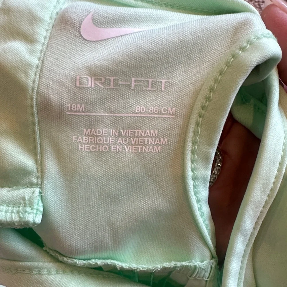 Nike Mint Green Pleated Tank with Patterned Bike Shorts - Picture 4 of 4
